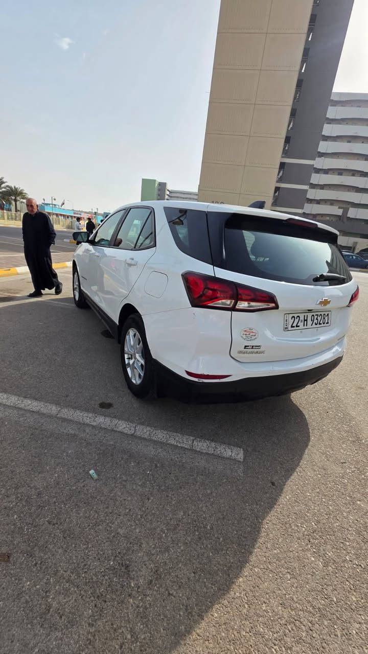 كوينكس مديل 2022 موصفاتls رقم اربيل باسمي حادثها فقط بنيد وجاملغ بي بارد وسونر مرفق ويا صور سعر 155 وبيها مجال بسيط مكان سيارة بسماية. ***********
