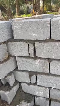 يوجد خلفه بناء متفرغ حاليا. خلفه طابوق بلوك فرمستون فرشي عكاده للاتصال...