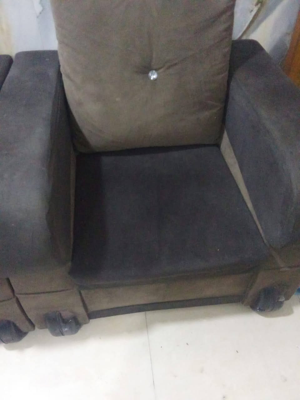 السلام عليكم للبيع تخم مستعمل
8مقاعد  سعر 300
و4طبلات مع البردات 250


**إذا كنت صاحب هذا الإعلان وتريد حذفه لأي سبب، رجاءا أرسل رسالة إلى الدعم الفني**