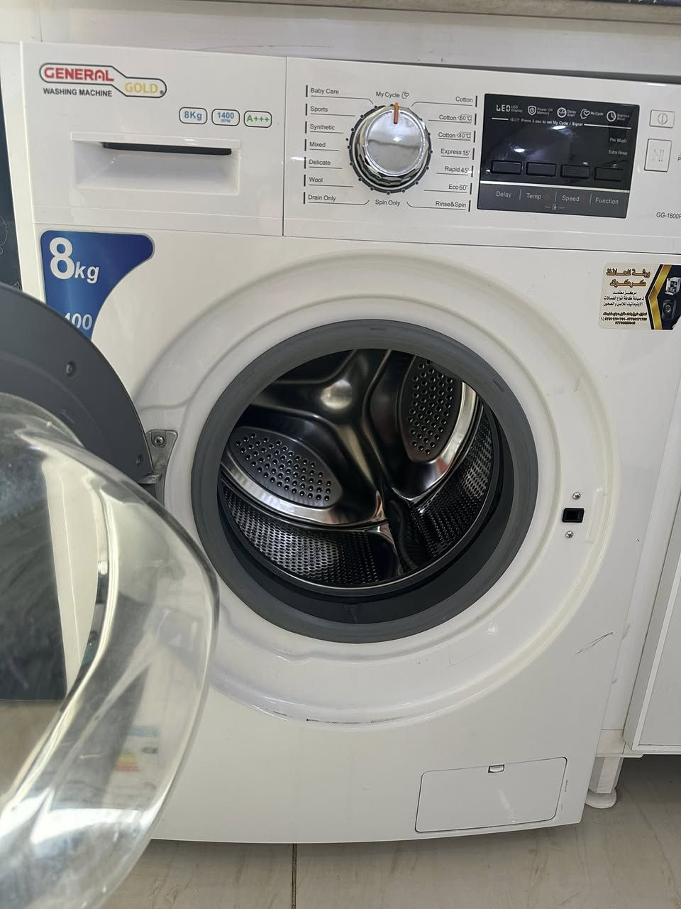 غسالة جينرال كولد ٨كيلو نظيفة كل عيب مابي  الي يريدها يتصل ع هذا رقم ***********
