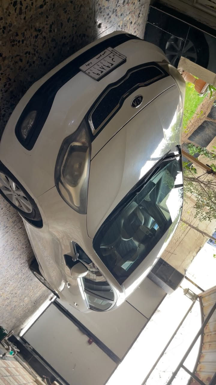 السلام عليكم 
(مكلف بالنشر) 
كيا ريو 2013 محرك 1600(DUCH)
السيارة مكفولة كفالة عامة من الصبغ 
بيها ملاحظات بسيطة جداً 
ماشية 114 الف 
سعرها 102 وبيها مجال 
مكانها حالياً بغداد
*********** واتساب 
*********** اتصال
