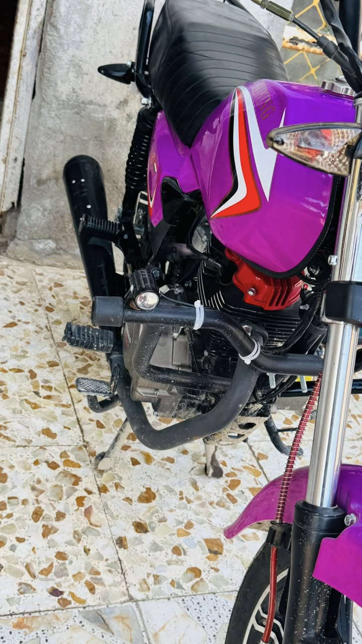 سلام عليكم دراجه شاينك نضيفه مكفوله كفاله عامه مامشيه هواي موديل 26للبيع  سعر مليون وبيه مجال حك جيه بس موشراي لاتتصل ولاتعبني 
***********
***********
