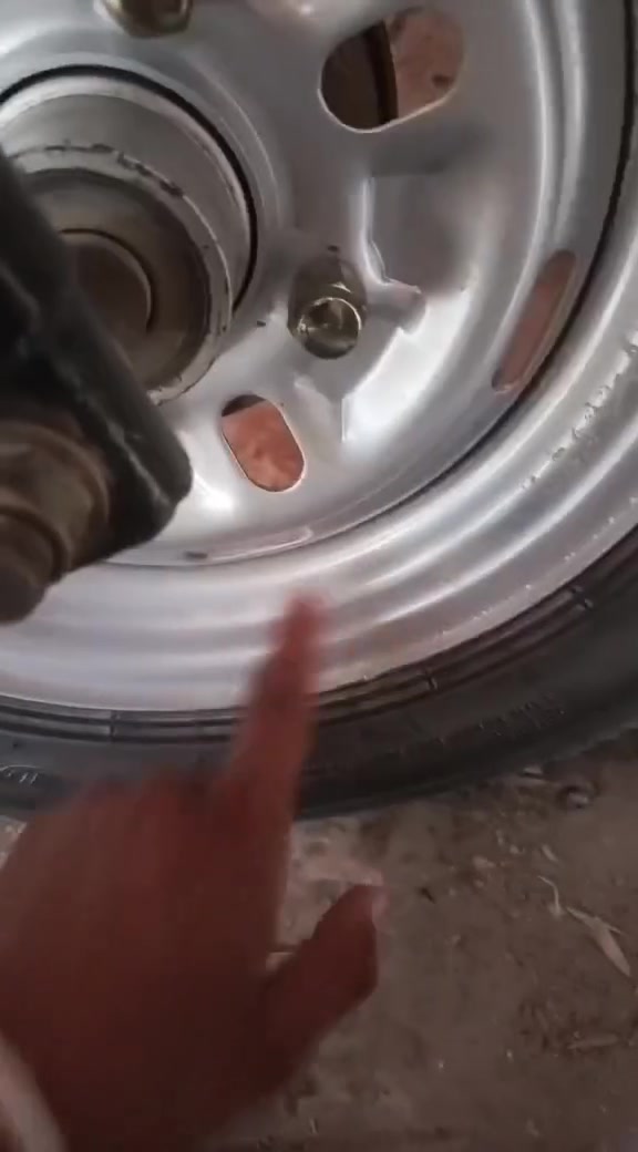 السلام عليكم تاير كامل ونظيف للبيع ناصريه مركز


**إذا كنت صاحب هذا الإعلان وتريد حذفه لأي سبب، رجاءا أرسل رسالة إلى الدعم الفني**