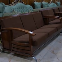 تخم 7 مقعد مدوشم جديد للستفسار أكثر الاتصال او مراسله وتساب 0770954200...