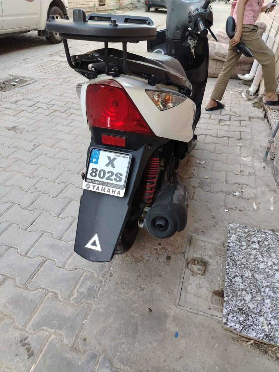 للبيع ماكس ثعلب 
دراجة منزلها رمبة ، ما بيها أي ملاحظة  غير انو كابريتر تعبان شوية ودبلات امامية ، جاهزة للاستعمال مباشرة 
عنوانها بغداد ، سعرها 700 وبيها مجال
للأستفسار  ؏َ الرقم ***********
