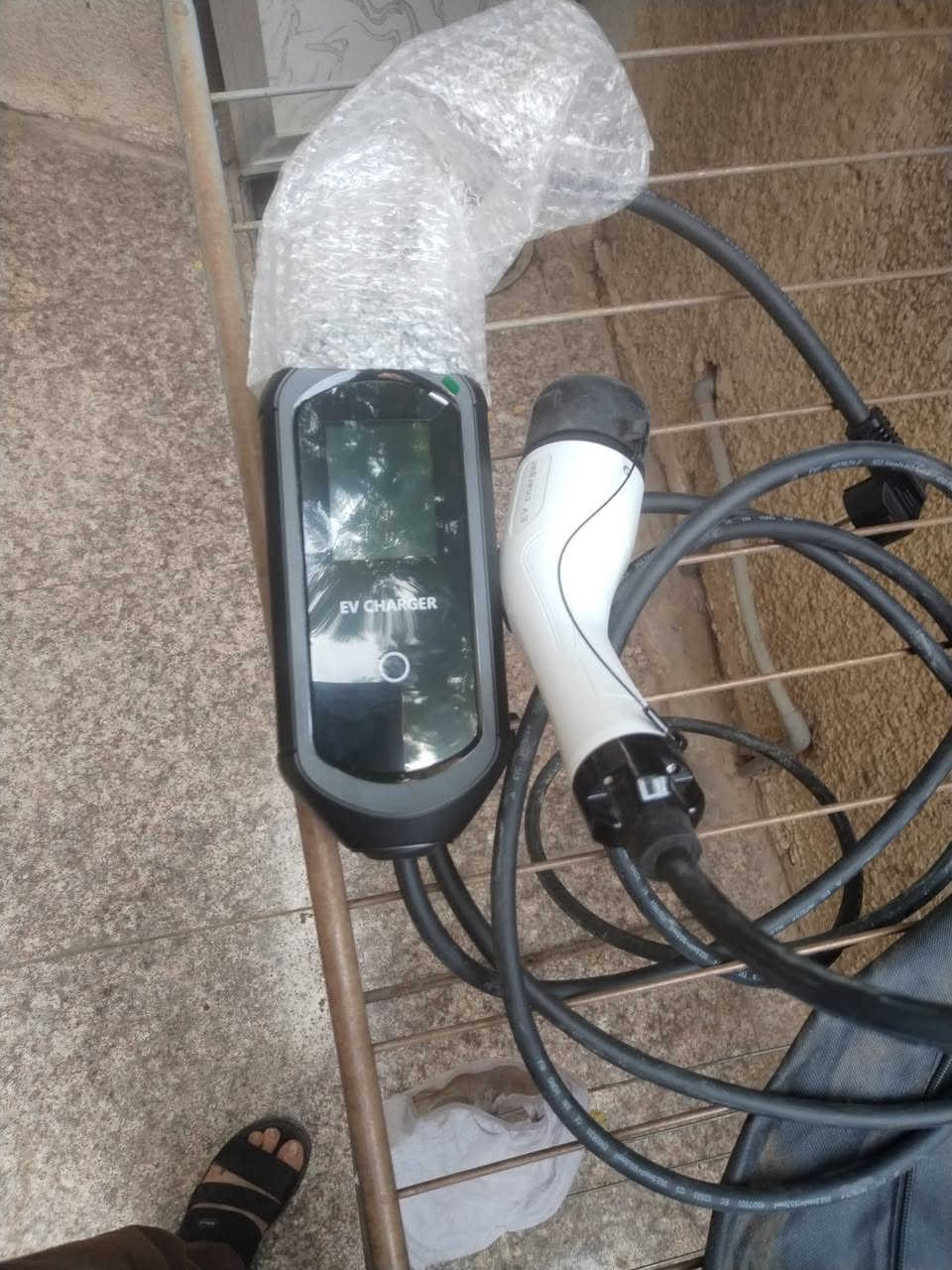 سلام عليكم عندي شاحنه بي واي دي بدون ايرث وتشحنه وين مجان مكاني السيدية سعر 150الف
***********
