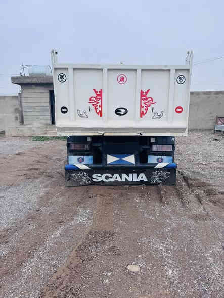 السلام عليكم 
للبيع اسكانيا 113  فحمي حجرة كبيره 
گير 5x5 
سنگل جوبلس
شاصي مطول 
رقم صلاح الدين اللماني سنويه لغايه 2027 شرط التحويل بدون وكاله
مسجلة بالسنويه قلاب
طخم تاير جديد 
باتريات جديد 
قماره ما بيهه لا طخه ولا صبغ 
الموديل 1993 
بودي نظيف جك ابو الحاسبه جديد للاستفسار الاتصال بالارقام التاليه
***********
***********
