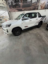 هايلوكس 2022 بريمي 6 سلندر رقم أربيل كفاله سعر 325  ماشيه 43 لف  07737...