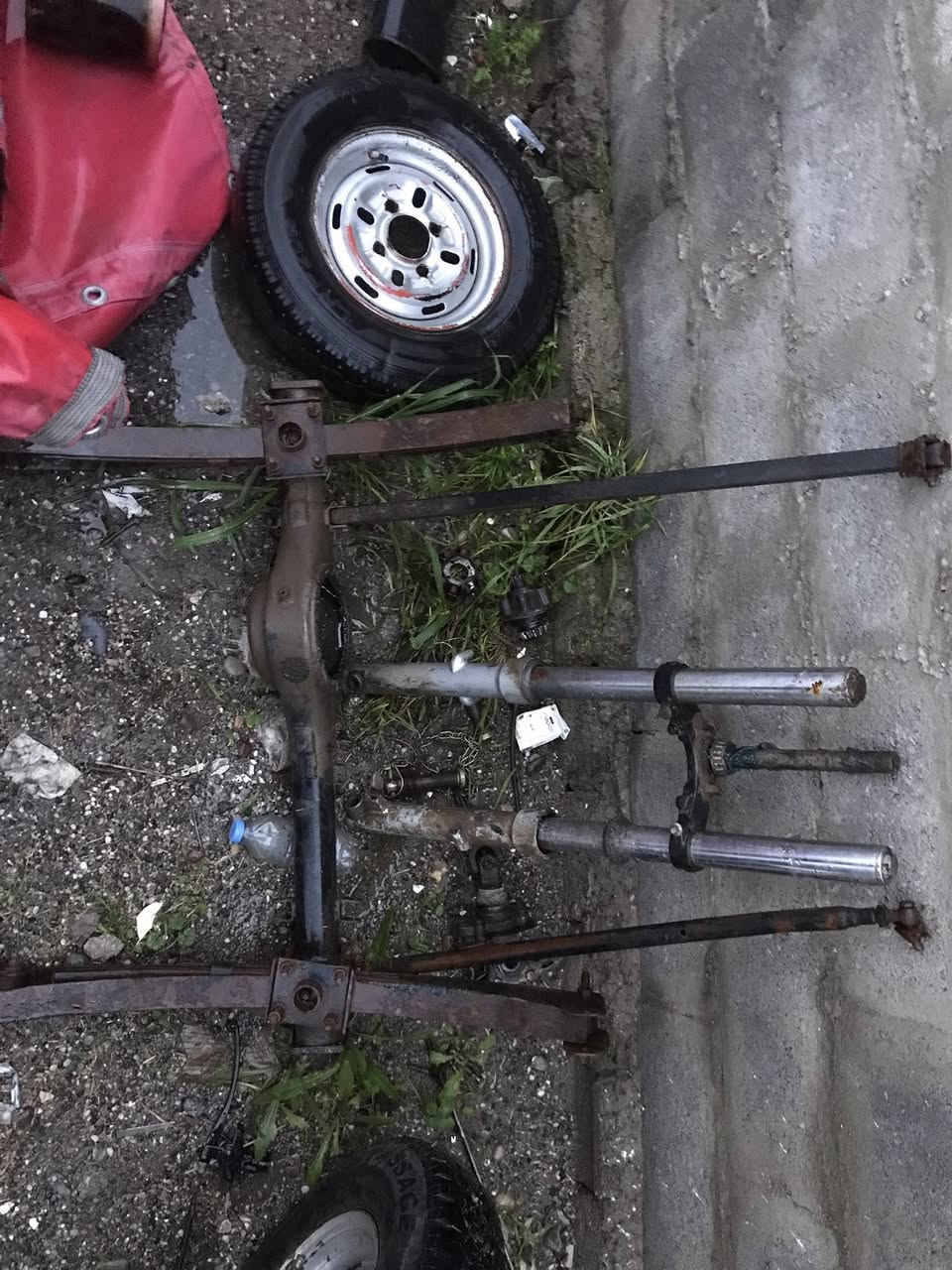 السلام عليكم محجل +اكسن +ورق+ويل وتايات عدد٢+كزوز +دبلات+كير بوكس التواصل ***********
