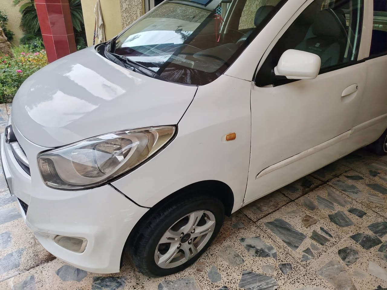 السلام عليكم
هونداي i10 موديل 2013 
محرك 1.2 المرغوب 
السياره مصبوغه عام
محرك كير تبريد بحاله ممتازة 
صدر امامي خلفي كله جديد
مكاني بغداد
السعر 66وبيه مجال بسيط

***********
