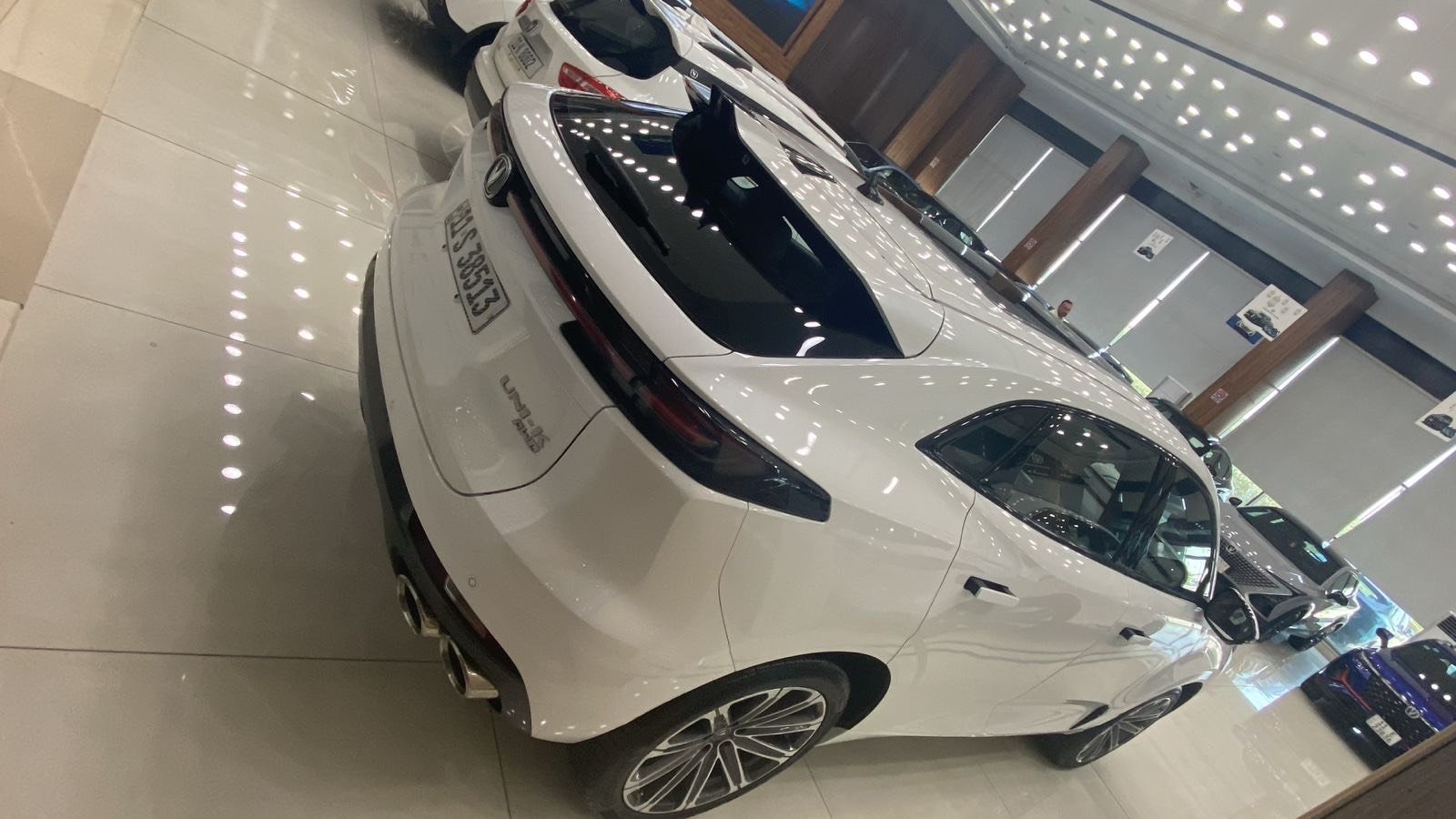 شانجان يوني كي 2024 
فول كفاله عامه 
رقم بغداد بسمي حره جاهزه 
ضمان شركه البخيت 5 سنوات 