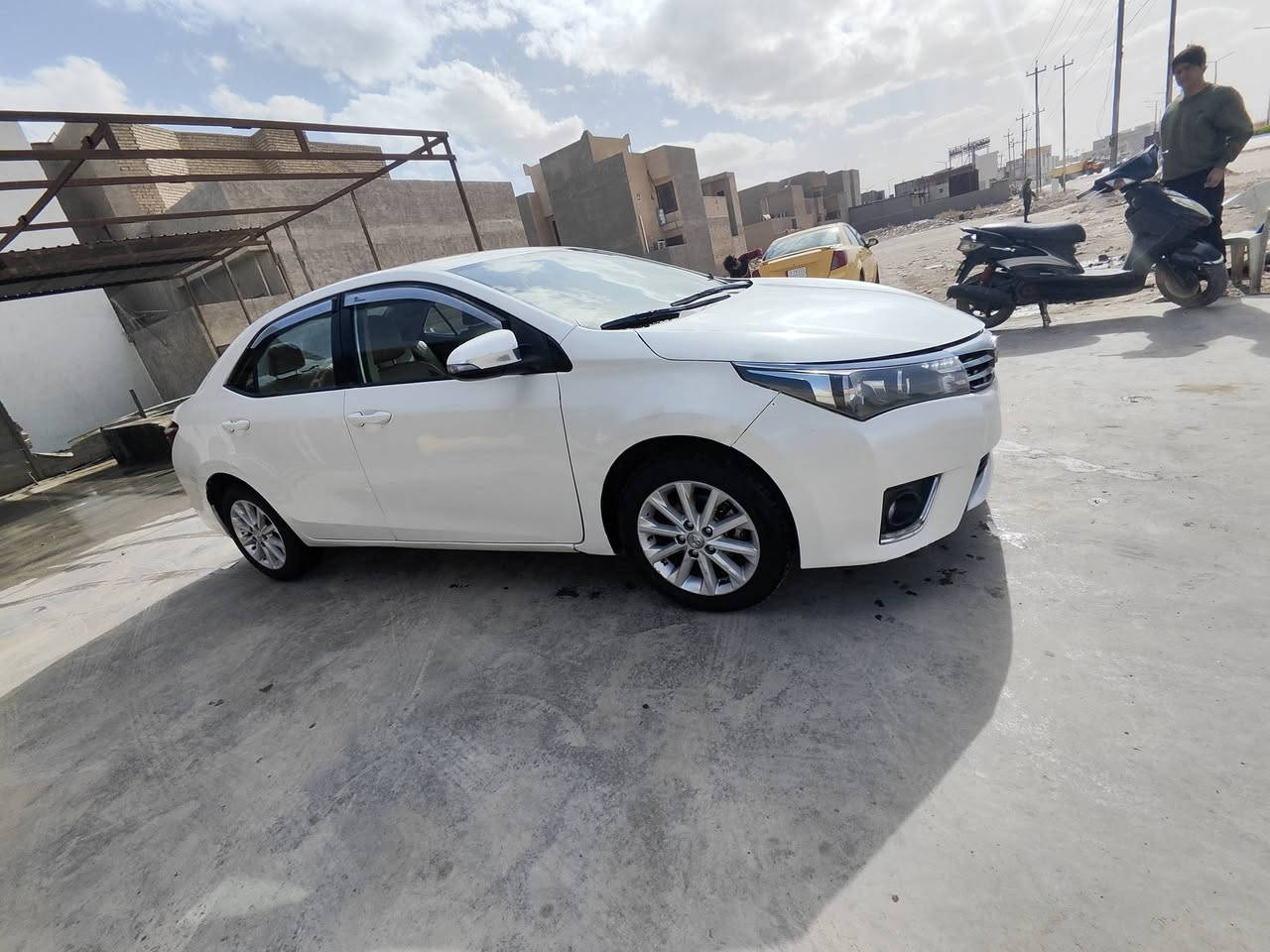 اسلام عليكم كورله ٢٠١٤خليجي كفاله عامه سياره محرك ١٨٠٠ ممفتوح كير ممفتوح تخم تاير 
تبريد ثلج رقم سليمانيه وتحويل مباشر هزه جديده السياره حلوه وجاهزه مال جناي بيها بارد بالباب شويه فقط سعرها ١٣٥ وبيها مجال للشراي مكاني فلوجه وهاذ رقمي ***********
