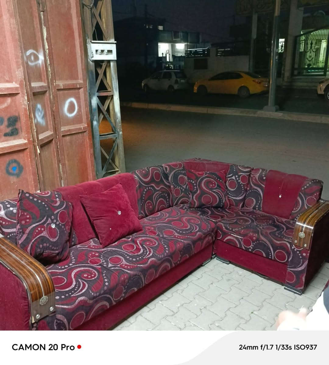 ديوان درجه اولى خشب تفصال اربع قطع للبيع للاستفسار هذا رقمي بي واتساب***********
