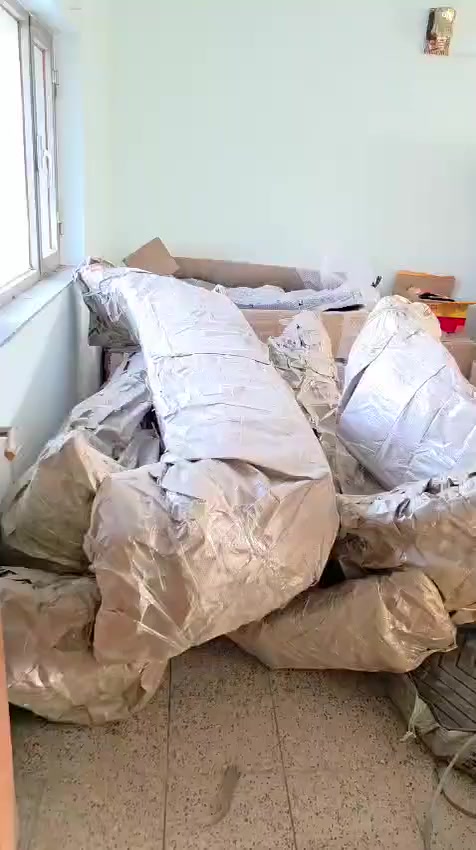 العنوان بغداد حي الحسين مقابل محطة وقود حي العامل مجاور زنود الست حلوياتي بلتقاطع  السريع 
***********
