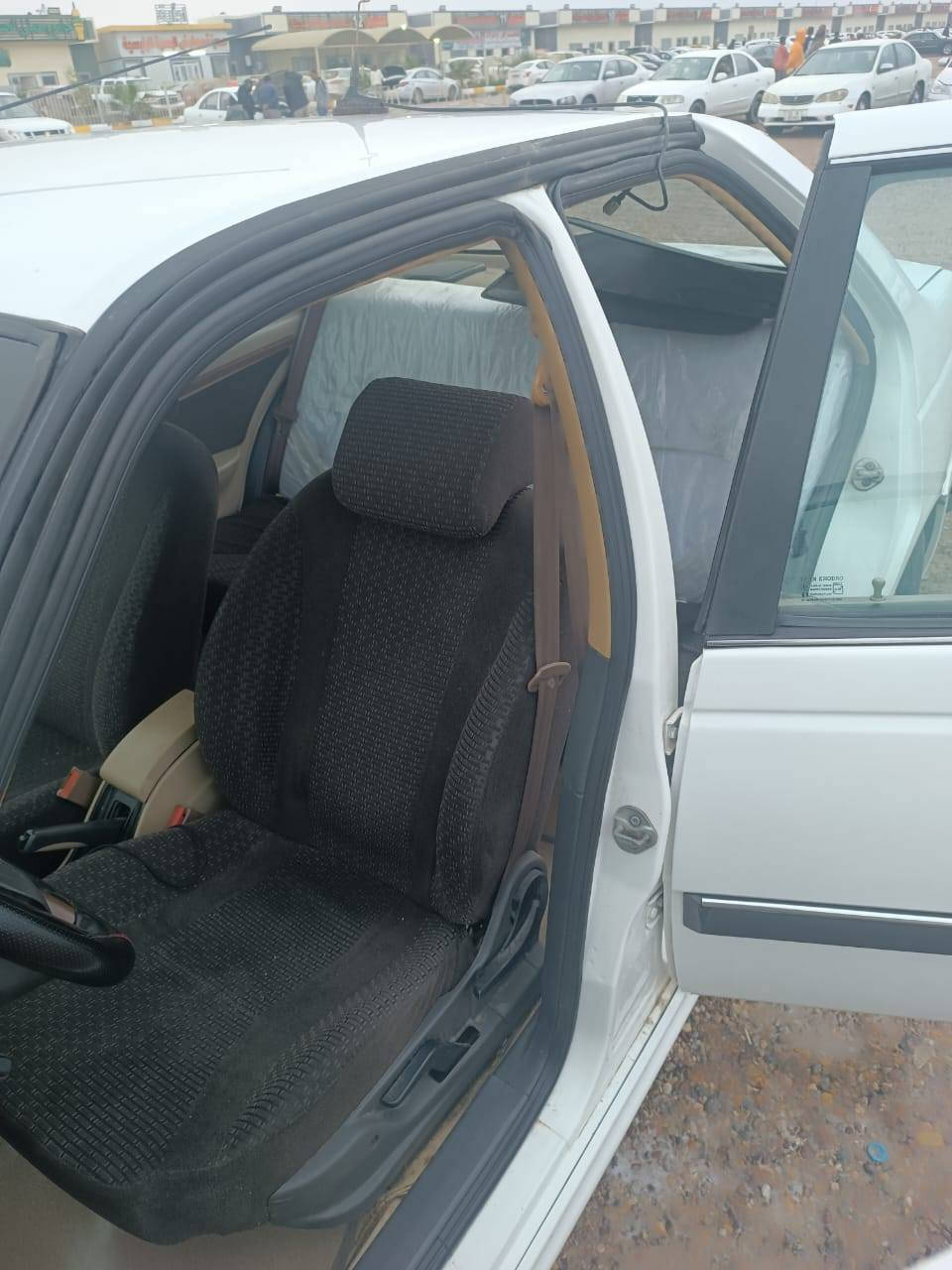 سلام عليكم ورحمه الله وبركاته بيجو بارص موديل 2022 اقصاد رقم بغداد سيارة مكفولة حدادية خير من الله تبريد فول عنوان السيارة بصرة الجمهورية رقم الهاتف *********** السعر 70وبيهة مجال بسيط مستعجل على البيعة السيارة نصبة والتسديد استقطاع الكتروني مكلف في النشر
