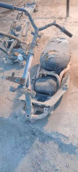 شواصي مال عدله ثنين وياهن مال مضلع واحد وياهن هاي ٦٠ للبيع شلع ١٥٠ الف وبيهن مجال رقمي ***********
