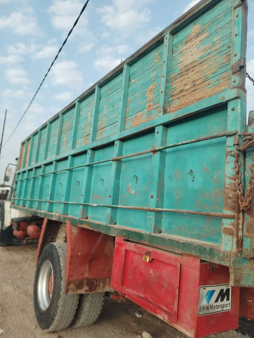 سلام عليكم مارجلوس للبيع موديل 82 كير محرك خير من الله باترياة جدد تايراة زوج جدد صا  لهن شهر انايتي
ولبقيات نص عمر طول 6 ونص بدي مال البي ابو البرغي
سنويه جديده ل 2030 بسمي مداور ثاني يوم مسجله ذات جوانب متحركه رقم بغداد انكليزي مميز
جاهزه للعمل 
السعر  13 وبيه مجال حك الجيه مكان السياره السماوة
***********
