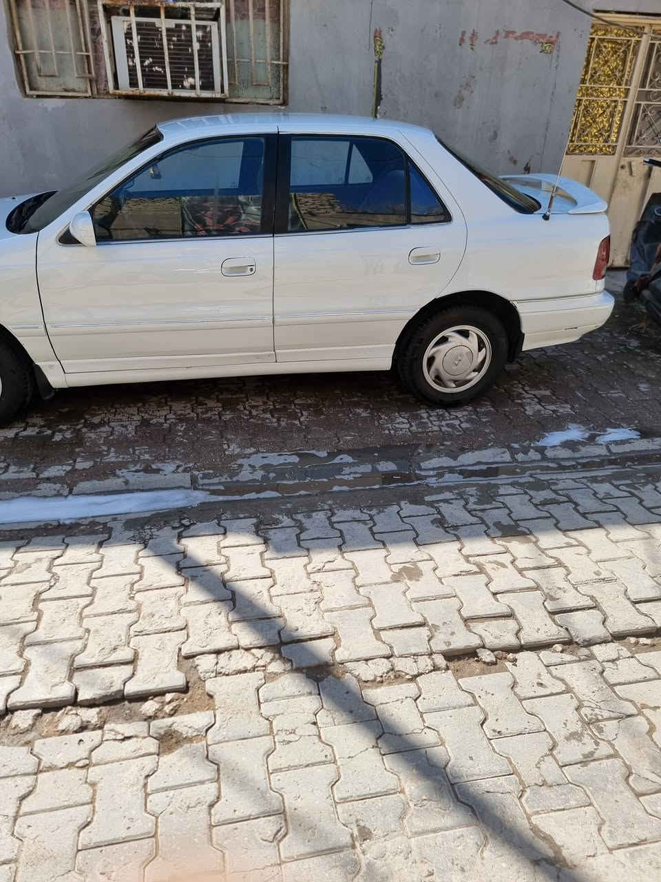 النترا دمعه موديل ١٩٩٤ سياره على وضع الشركه صبغ جماليه فقط تبريد تتفئه سياره بدون نقص سعر ٣٦ ورقه مكانها بغداد المنصور ***********
