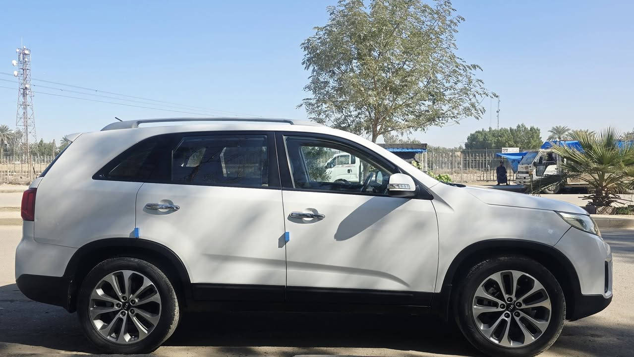 سلام عليكم
سورنتو 2014 شكل 15
محرك 2400 دوش
خليجي بيها صبغ بكصت بنيد
بيها سونار فول موصفات ما عدا فتحه السعر 158 مكاني بغداد اليوسفيه هاتف ***********
