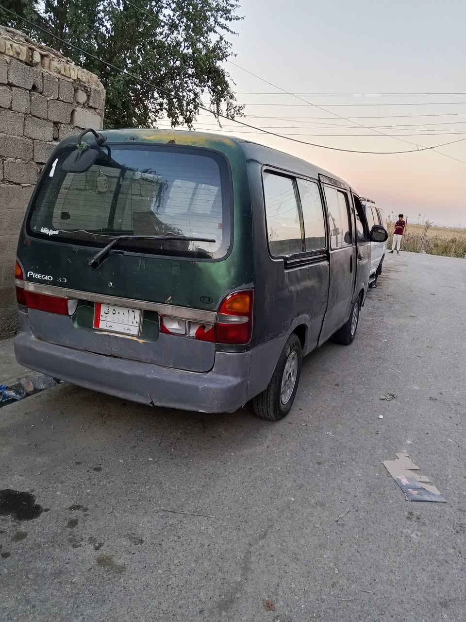 سلام عليكم سياره للمراوس أو بيع بريجو 96رقم بغداد ألماني كير اكسل شواصي صدر ألماني خلفي بحاله جيده بس مكينة بيه خيط سعره 32 وهاذه رقمي***********
