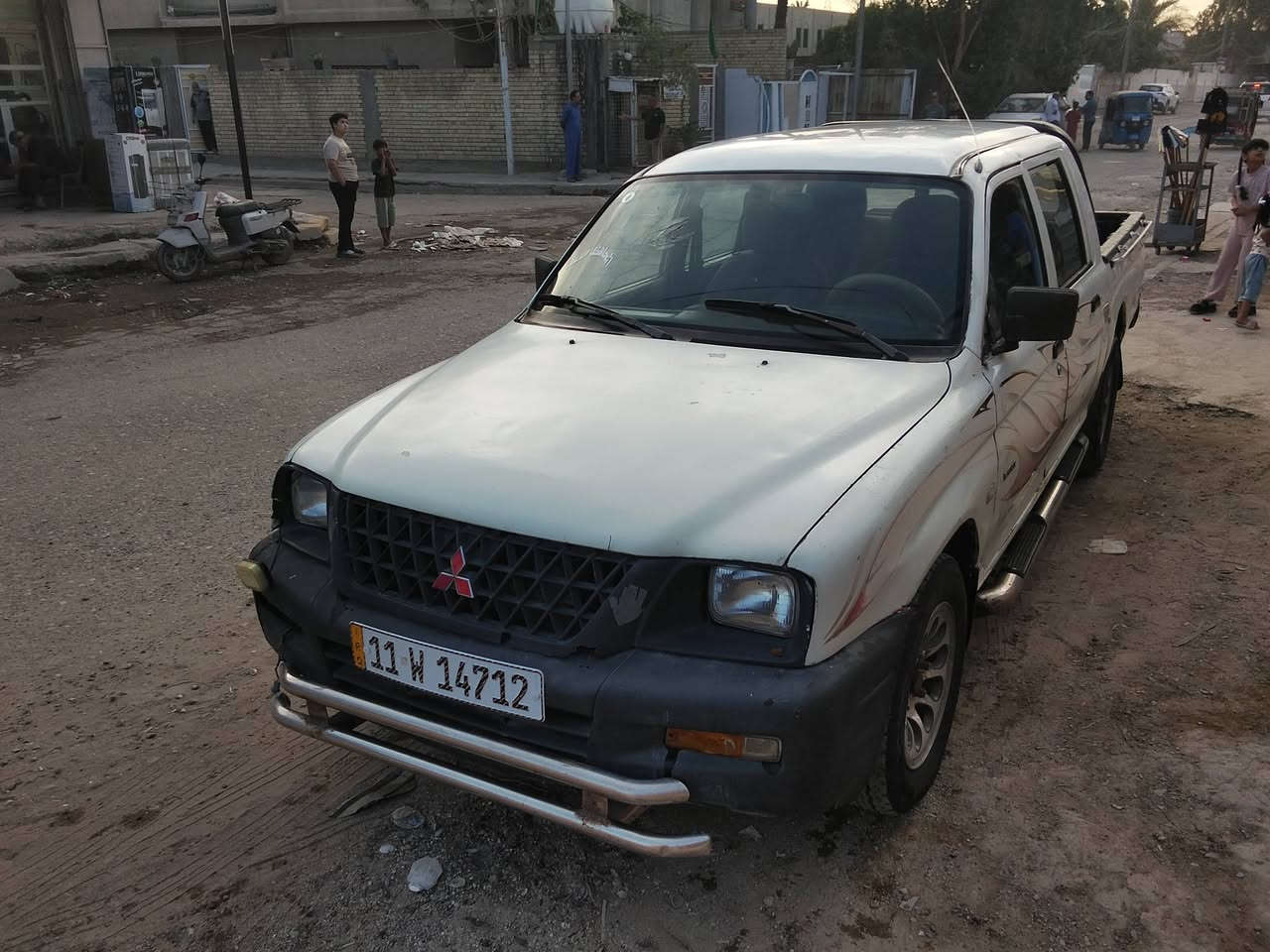 مسيبوشي موديل 2002
رقم بغداد دوالي ، سنويه ال 31
محرك وانجي ، كير وتماتيك 
كير اكسن محرك شاصي مكفوال
السعر 55 $.   ***********
غير متواجد على النت مكاني بغداد

