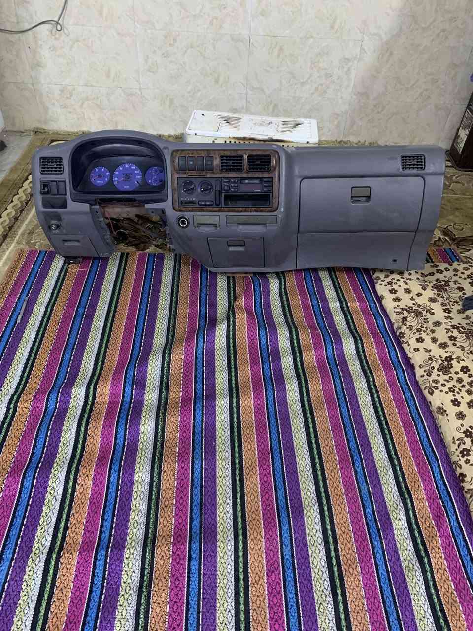 سلام عليكم دشبول مال ام عيون العدد 4مال حاويه
السعر 100الف 
رقم الهاتف***********
