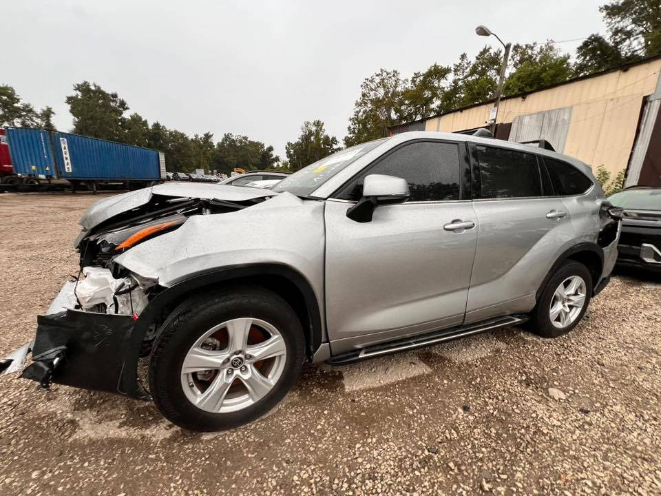 سلام عليكم
هايلاندر للبيع امريكي 

مرقم بغداد

في كربلاء 2023

عداد المسافة 30 كم

هاتف ***********

السعر 310 دولار 💲
