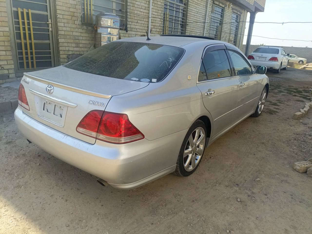 شاهينه 2005 ادوات حاويه
مكفولة كفاله عامه 

فول مواصفات

شاصي 82 

اثلث

سعر 93

مكان انبار

***********
