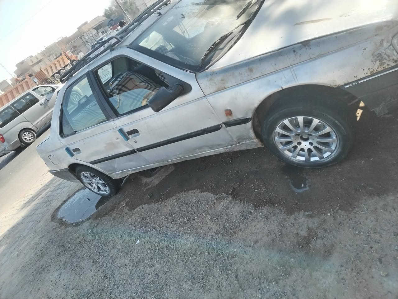 بيجو روه 2010 للبيع مكينه وكير شواصي كهربائية تخم تاير دواخل راعي موجود اي وقت مداور سعره 19 بيه مجال عليهه غرامه ميه تنزل من سعره وخادم للطيبين نجف حي السلام ***********
