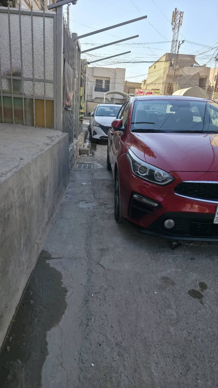 السلام عليكم كيا سيراتو موديل ٢٠٢١ الشركة العامة الدولية مكينه ١٦٠٠ ماشيه ٥٦ ادك جرس تبريد قطعتين ثلج كفاله عامه حتى من البارد داخل لونين سويج ٢ درايف مود حساس خلفي مري شفط رقم بغداد هزه جديده السعر ١٤٧  مكاني بغداد حي الجهاد للاستفسار ***********
