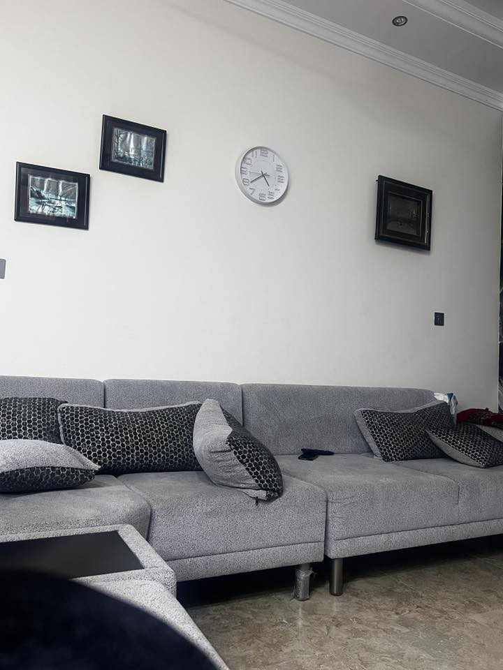 دار للبيع🏠 
م/150m
واجهة 10/m
نزال/١٥
يقع على شارع 20🛣️
5غرف نوم  داخل وخارج مرمر 
حي الجهاد  ديوان الشارقه  خلف مجمع النسيم 
للاستفسار 
***********
