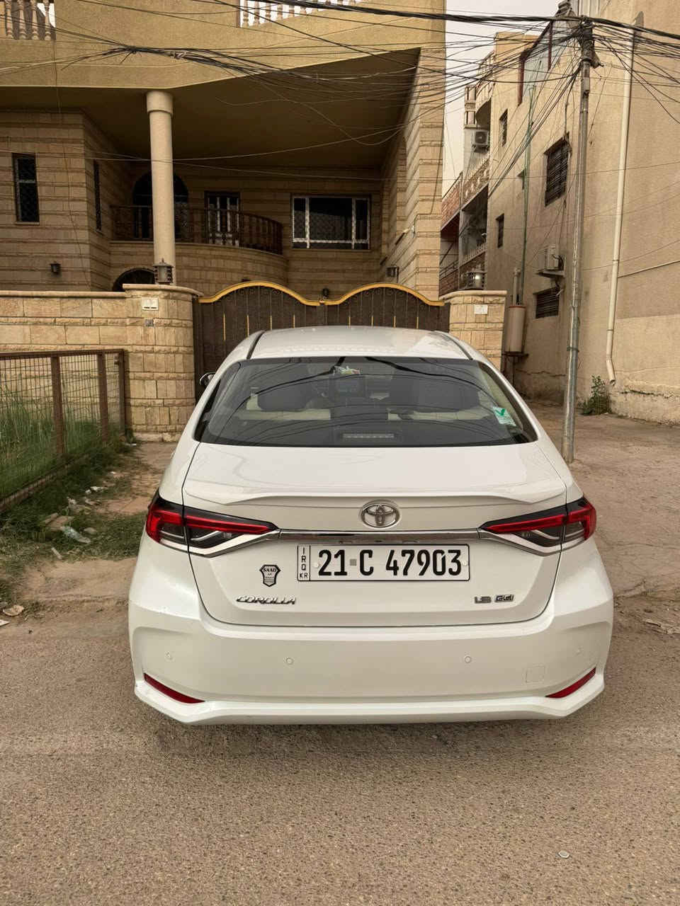 السلام عليكم كورلا ساز موديل 2024 رقم سليمانيه الجديد هزه قبل يومين مسويها ماشية84 km  بيها مكانين بارد بسيطات السيارة شرط التحويل مكانها بغداد السيدية سعرها 177 وبيها مجال اني مكلف بالنشر هذا رقم صاحبها ***********
