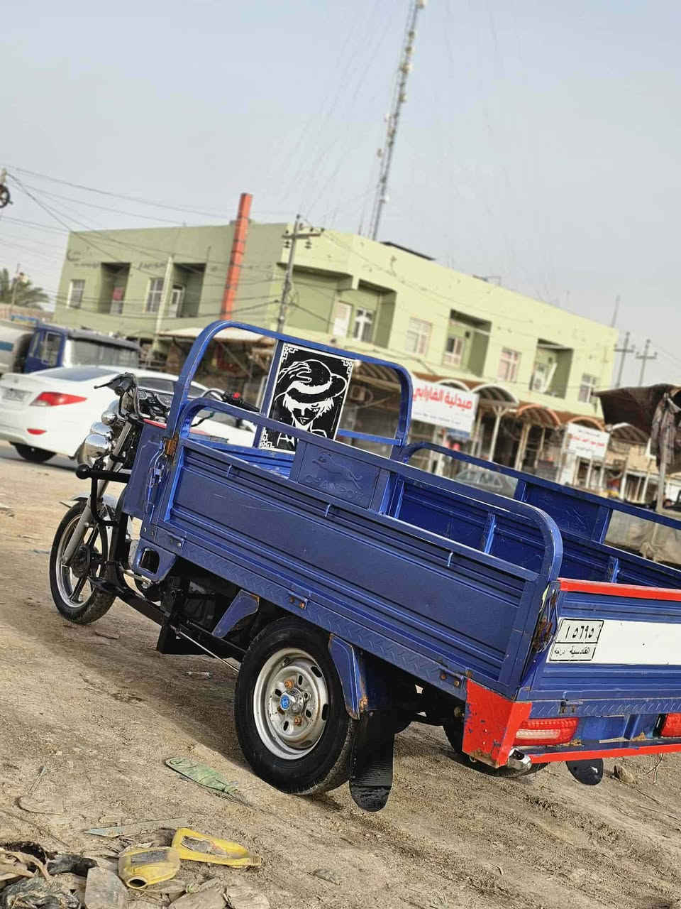 سلام عليكم ستوته للبيع شاصيه 2014رقم وسنويه ألماني وغراضه كله 25 كله جديده مكينه اكسن بدي ورك تيرات سدر كله تعمير ستوته معمره 25كفاله عامه فقط باج تقواه ركبته وشراي يتصل مكانه ديوانيه حي العسكري ***********
