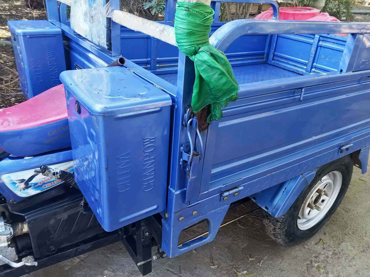 ستوته 23  صقر بتره مبدل بيهه ولفات فقط  لباقي كله كفاله شاصي مكفول. نضافه فول  السعر مليونين.و100  

***********
