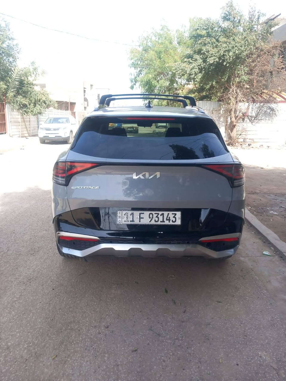 سلام عليكم كيا سبورتج موديل ٢٤ وارد أمريكي حادث قبق صندوك مبدل وشوي سحب بلحوض داخلة على كتاب الشهداء بعدلها سنة ونص وصير حرة سيارة اعلا فئة فول موصفات  ٥ كامرات مكانها بغداد الدوره اسعر  ٢٠٠$ وبيها مجال رقم الهاتف ***********

