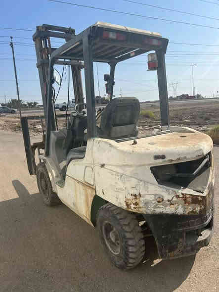 رافعه للبيع 3 ونص طن سعر 95 ورقه رافعه شغاله موديل 
*********** //2007
