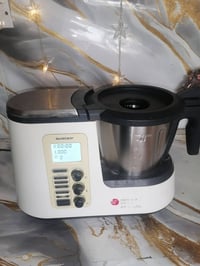 طباخة • ١٠ وظائف • ميزان مدمج