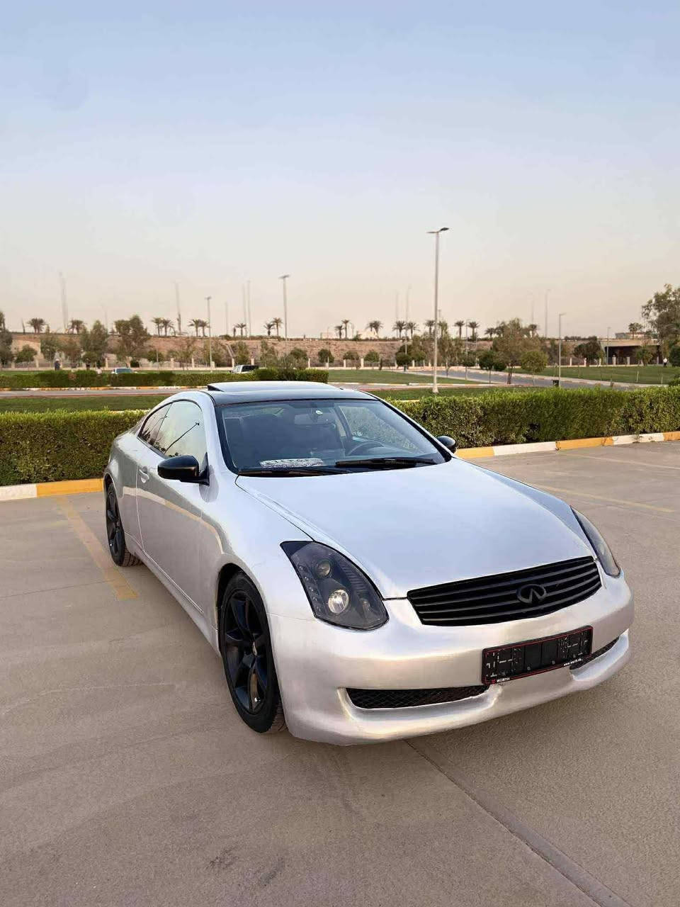 infnity 2006
ئينفنيتي موديل ٢٠٠٦ بوياغ عامه لو جواني 
فول مواصفات گير و مه كينه به شه رت 
جام كاره باي فوليوم ده بل گير صبورت و
عادي مه كينه v6 سعريشي 62 وه ره قه و 
مجاليكي كه م شوين هه ولير 
***********گورينه وه ش دكم
