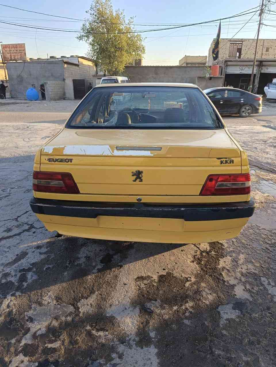 سلام عليكم بيجو لميس مديل16تخم تاير كير محرك خير من الله تبريد ثلاجه كهربائية كلها شغله شاشه وربع سماعات 
سياره مكفوله من ضربه رقم بغداد تحويل مباشر عنواني بغداد سعر 32بيها مجال حق جيه عنواني بغداد ***********
