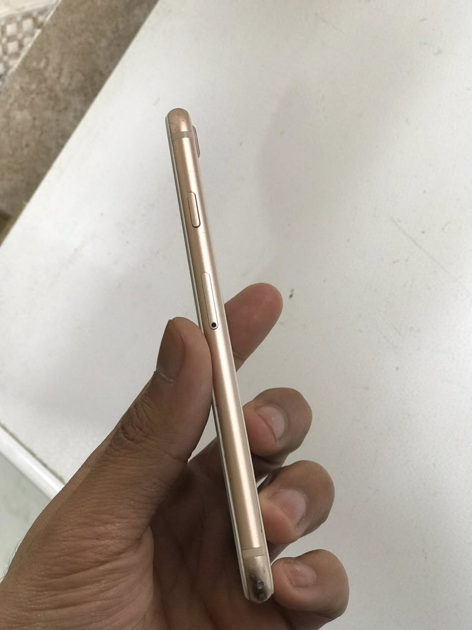 سلام عليكم ايفون 8 العادي امانه الله ورسوله نضيف كلش وكلشي شغال بي سعر 85 الف وبي مجال
