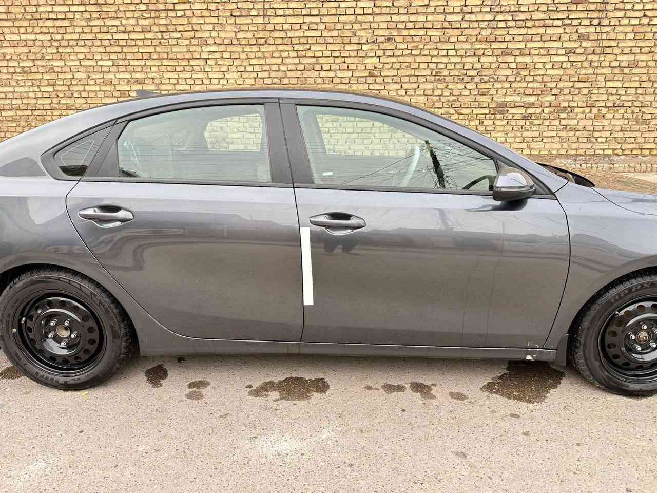 كيا فورتي امريكي
كيا فورتي امريكي 
موديل 2024 
رقم بغداد باسمي
ماشيه كم44))
  
حجم المحرگ 2000 دوش
الموصفات واضحه
الضرر حرق اثر تخريب جاملغ ونص بنيد وباب
بدون ارباگ ❗️
صور الحادث مرفقه 
السعر165$
 وبيها مجال 
العنوان بغداد الحسينيه  
***********📞واتساب او الاتصال
