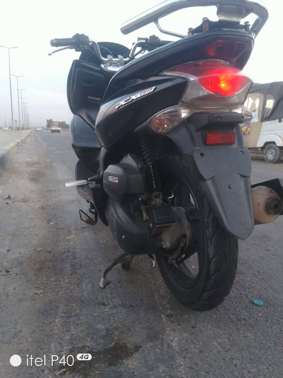 سلام عليكم من رخصت بل كروب درجه البيع بي سياكس جيل الول درجه حلوه وخير من لله درجه ما مفتوحه مكفوال كفله عامه سعر  مليون 500  ول مو شري لا يطب  العنوان بغداد جسر ديالى ***********
