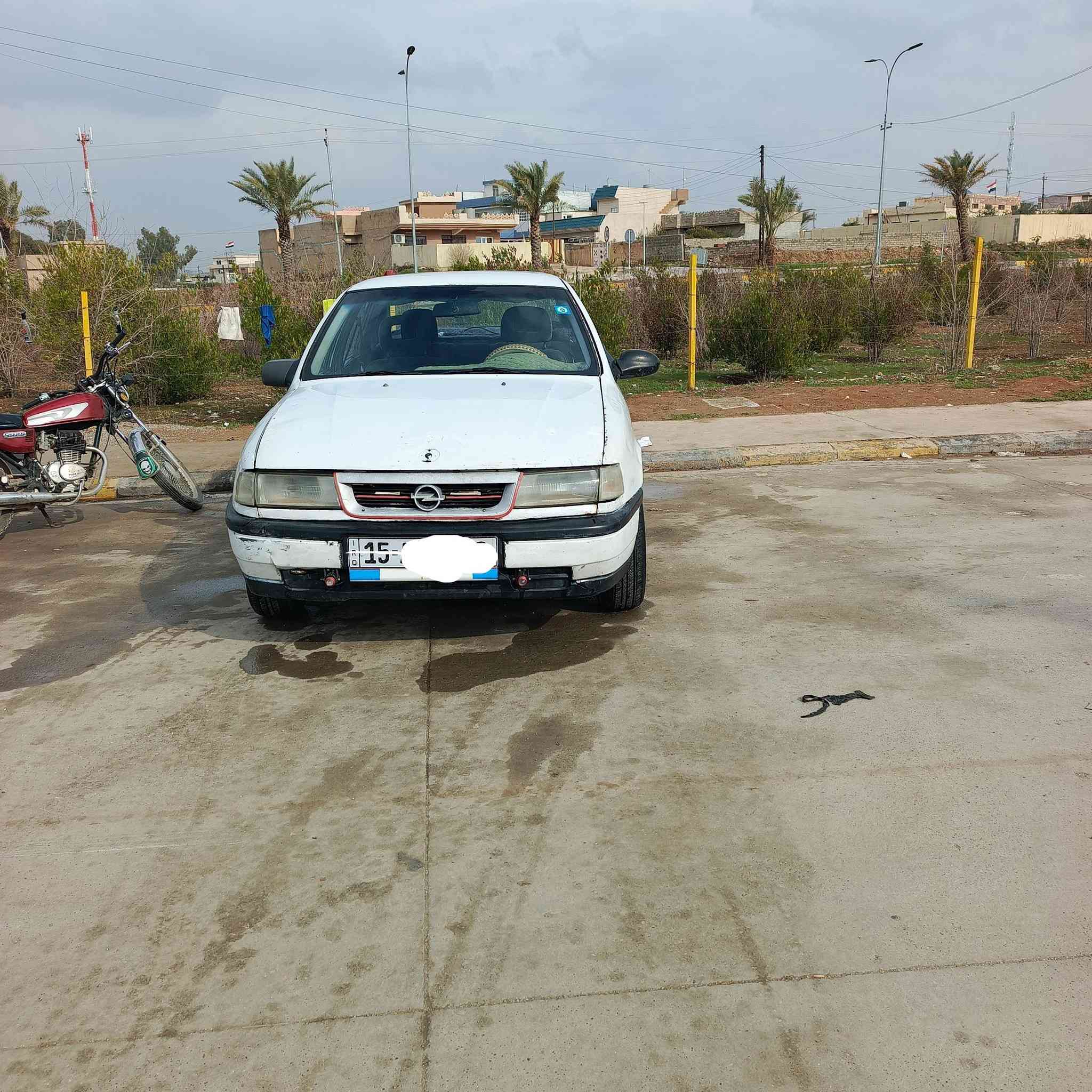 السلام عليكم اوبل فكتره للبيع حجم 18 سنويه لي 27 مشروع وطني محرك كير شرط طخم امامي خلفي معمر جديد السعر 35 /  ***********
