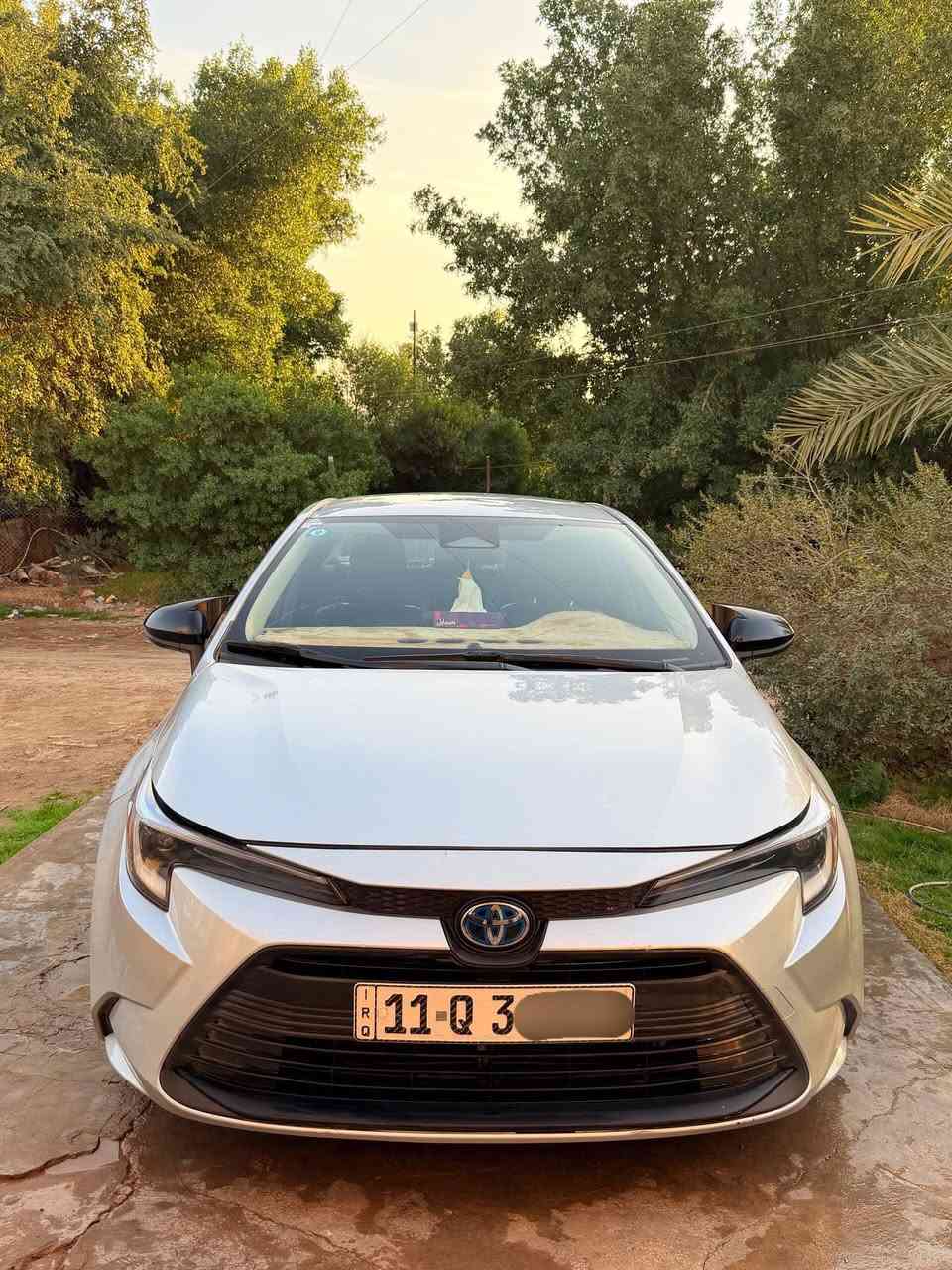 السلام عليكم
كورلا هايبرد LE plus AWD وارد كندي
مواصفات XLE موجودات ثنين ببغداد سلفريات فقط بهاي المواصفات 
رقم بغداد الجديد السيارة استيراد خاص باسمي من كندا
حادثها قبغ جنطة بس
بيها ملاحظات بالعراق راسلني وادزلكياهن
مواصفات السيارة
كشنات تدفئة وستيرن
كشنات جلد
رادار ٣٦٠ درجة
مانع انزلاق
مانع تصادم
نقطة عمياء
تحديد مسار
تنبيه الخروج عن المسار
قيادة شبه ذاتيه
اوتو لايت (العالي)
لايت زنون وليد امامي
بصمة تشغيل وابواب امامية
كامرة خلفية
EV مود
شاشة كبيرة
عداد ديجتال
تحكم ستيرن 
بردة راديتر اوتو
المحرك 1800cc
السيارة هواي مواصفات بعد
استيراد انشورنس يعني ماداخله مزاد من شركة تأمين اشتريتها
السعر $175 وبي مجال بسيط
مكاني بغداد ابو غريب
***********
