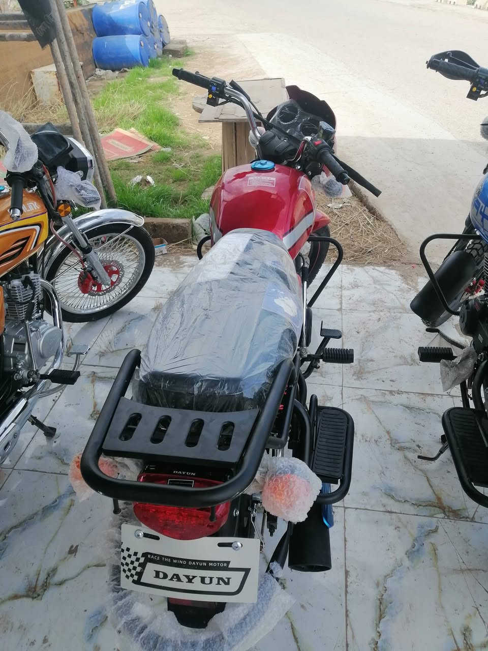 اللهم صل على محمد وآل محمد الطيبين الطاهرين يتوفر لدينا درجات ناريه دايون موديل ٢٦ جبلي وكلاسك تايكر عنوني ديالى شهربان المقدادية جسر عوني *********** اسعار مناسبه
