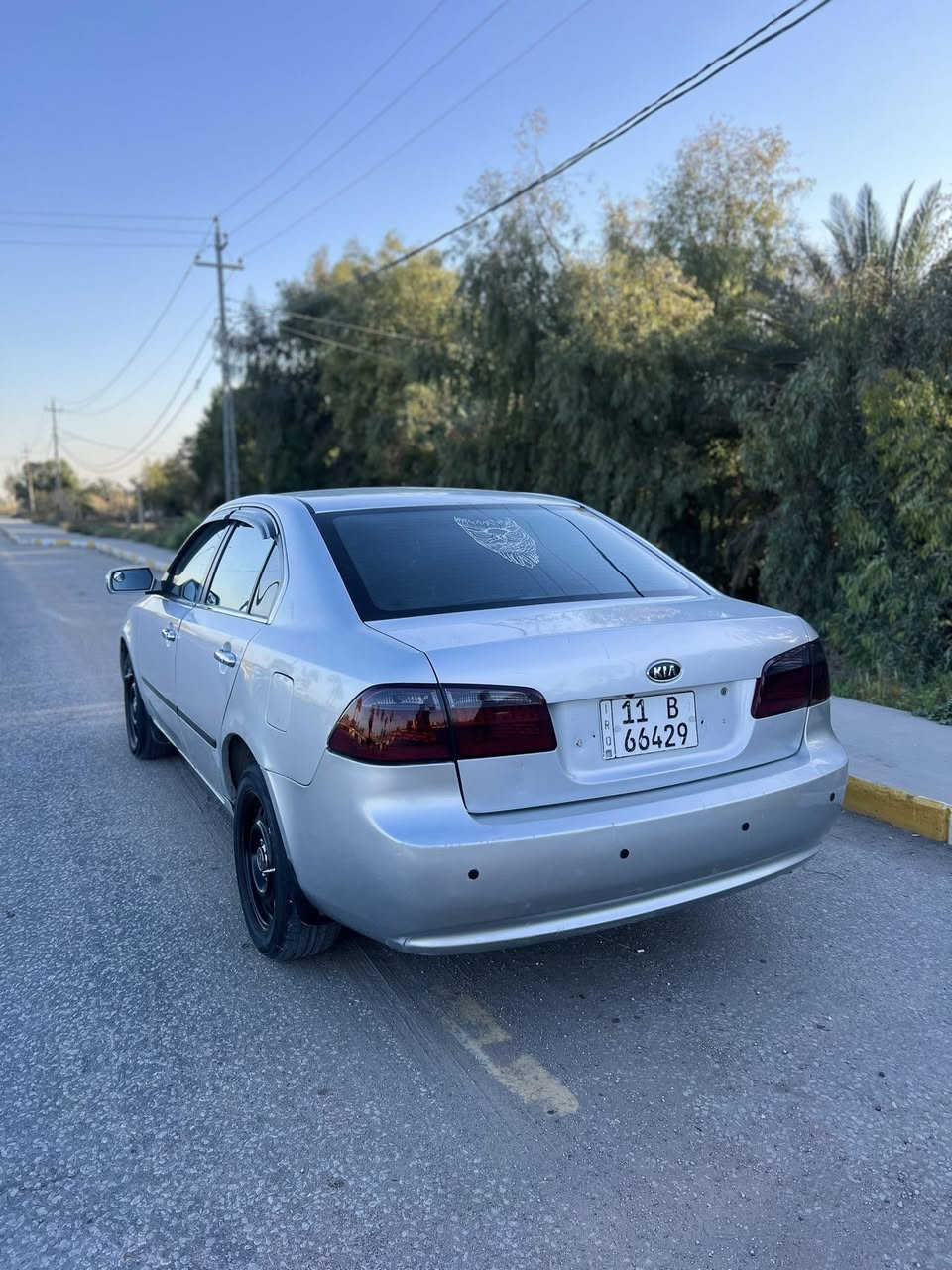 اوبتما 2008 لوتز
مكينة 2000 دوش 
السياره بصمه وفول مواصفات ماعدى الفتحه
تخم تايرات جديدات واصليات
تدفئه تبريد كامل ، تدفئه تبريد كشنات
تحكم ستيرن + شاشه + كامره + حساسات +مري شفط 
حدادية 100‎%‎ جديده 
السياره ماناقصه ولا برغي تعمل وتسير
داخل نظيف 100‎%‎ شوف العين
بيها رشات صبغ 3 قطع اثر جراد
السياره بدون حادث نهائياً 
الرقم بغداد انكليزي بأسمي وتحويل ثاني يوم ،مكاني الحله قرب مجسر الثوره 
للاتصال : *********** او ***********
