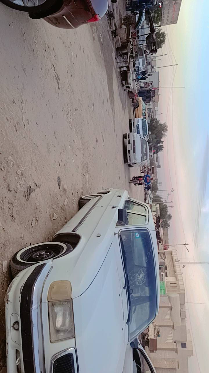 السلام عليكم فولكه 2003حداديه جديده تخم تاير جديد سنويه جديده رقم بغداد حداديه سيدان من طول لطول محوره 14تبريد راس ثور ثلج مكينه وكير جديده ونجي سعر 53وبيه مجال مكان ذي قار شطره *********** راعيه ابو سنويه بل شطره ويريد تحويل 
مكلف بل نشر
