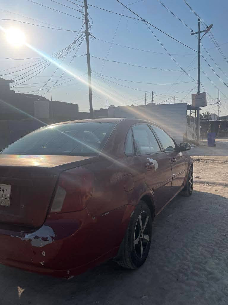 شوفرليت اوبترا 2004 كير اوتوماتيك 
كير جديد محرك جديد لا تبخير لا تنقيص تدفئة تبريد شغال 
رقم بابل شرط التحويل 
السعر51 وبيها مجال للشراي 
بابل الاسكندريه الحي العسكري 
*********** المحمودية, بابل
