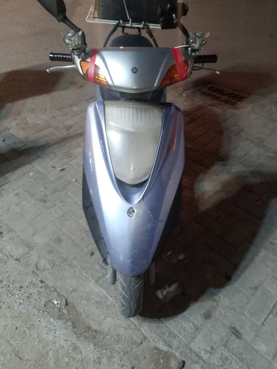 سلام عليكم
دراجه بريز للبيع او مراوس
دراجه ضاربه كتف بس شغاله 
العنوان بغداد حي الجهاد 
السعر ٥٥٠وبيه مجال ***********/0
