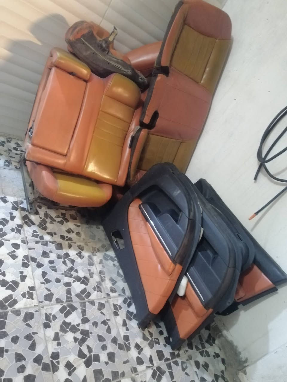 غرفه جارجر ترهم من موديل 11 لل22 قيم بل يرضي الله وتعال اخذها ***********
